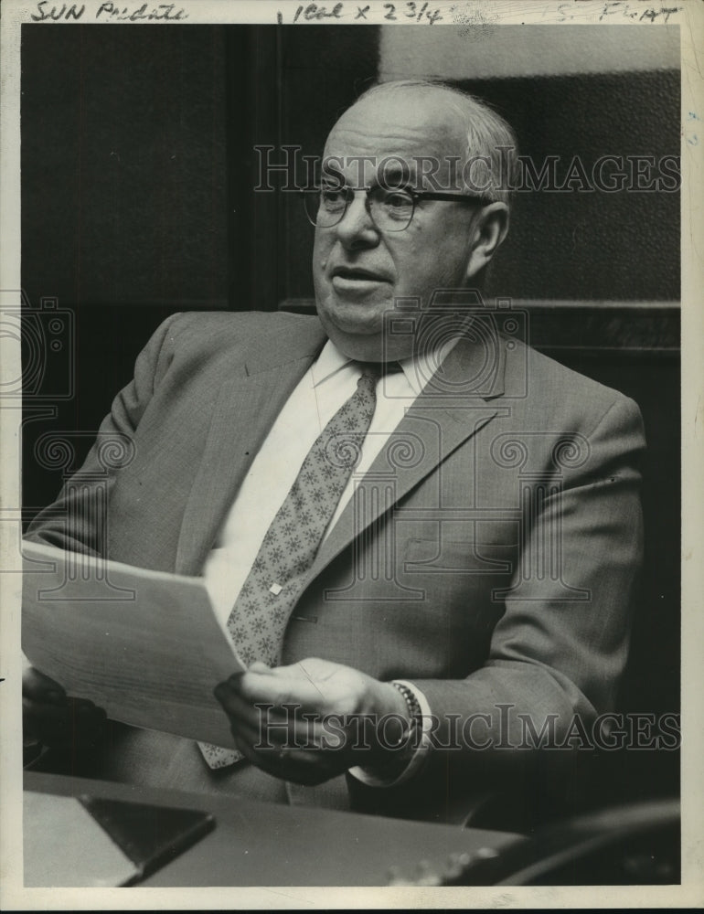 1961 Press Photo Arnold Wise, New York State Motor Vehicle Department-Historic Images