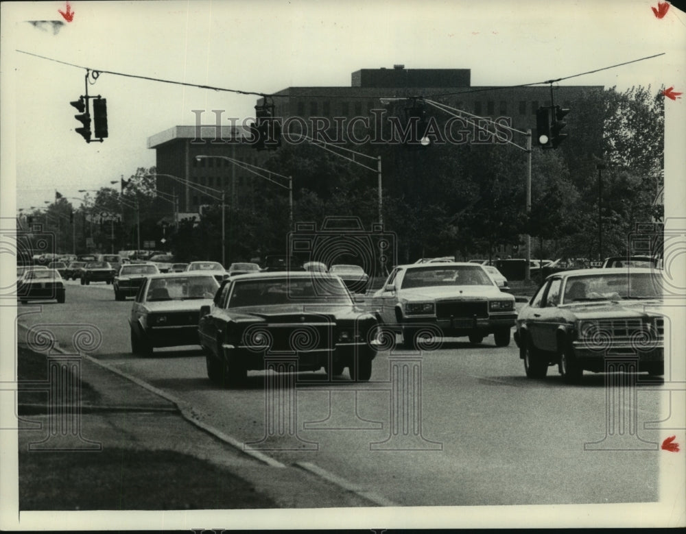 1980 Traffic on Wolf Road in Albany, New York-Historic Images