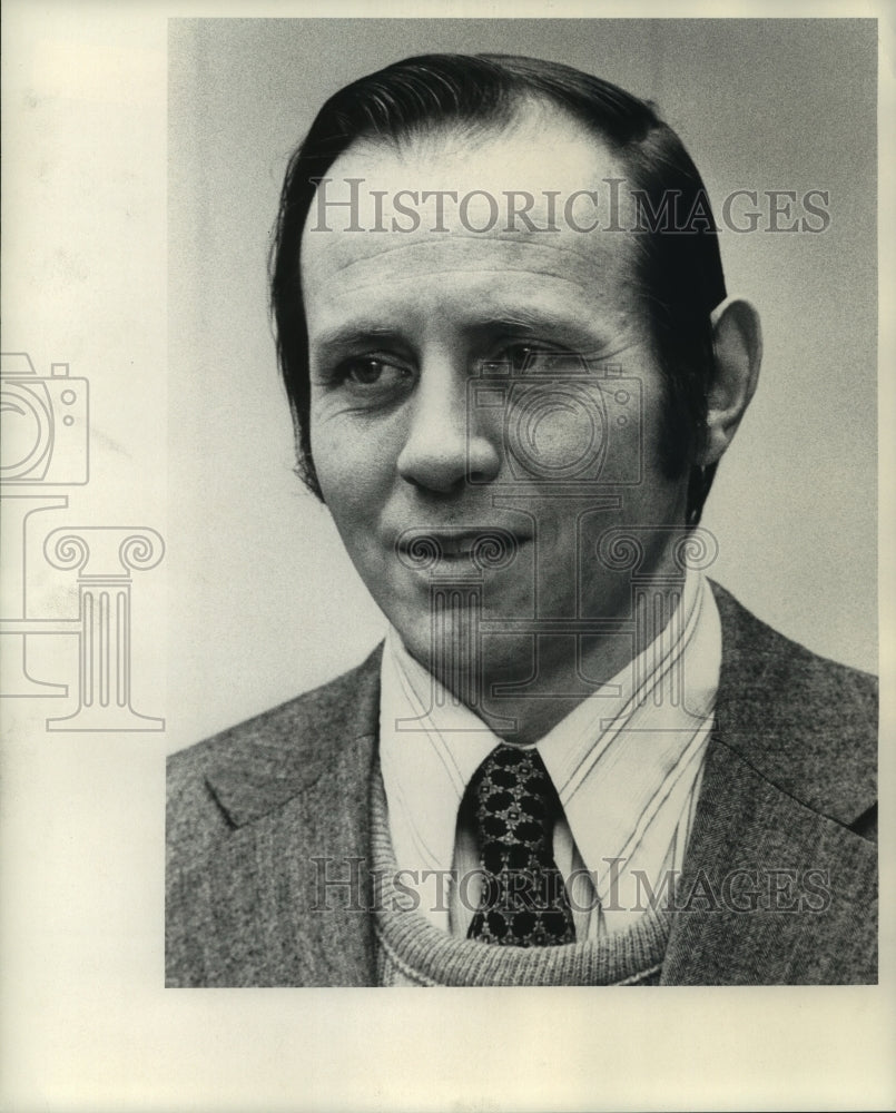 1975 Press Photo North Greenbush, New York Councilman Gerald Wilson - tua02928-Historic Images