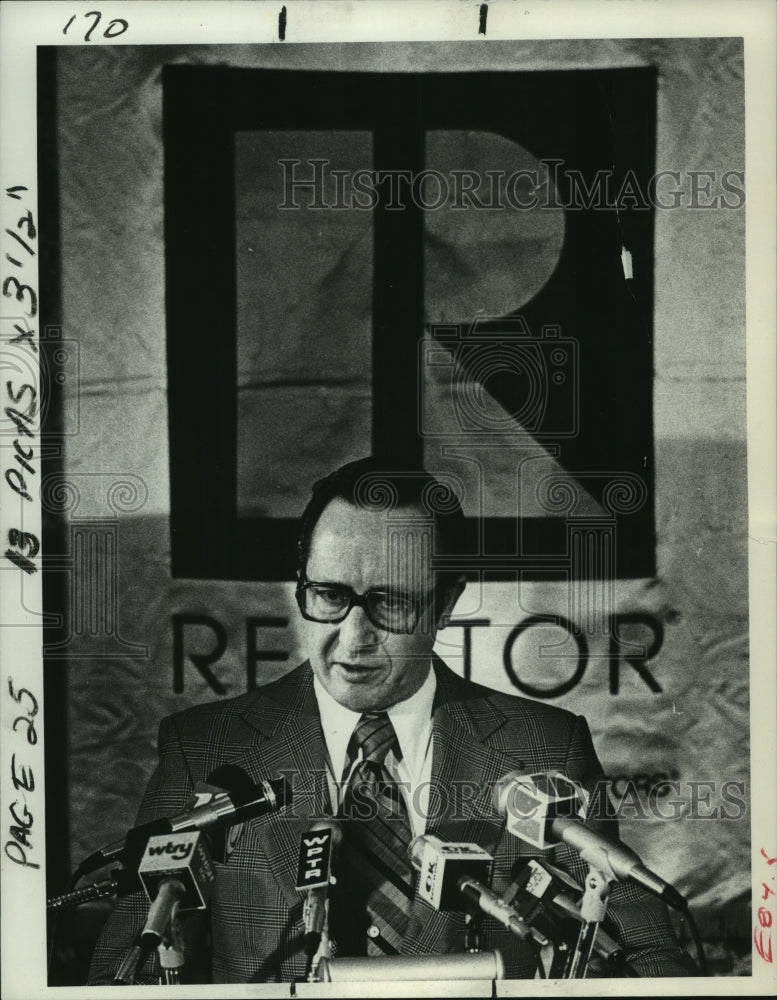 1980 Press Photo New York State Realtors president Thomas Wills, Albany - Historic Images