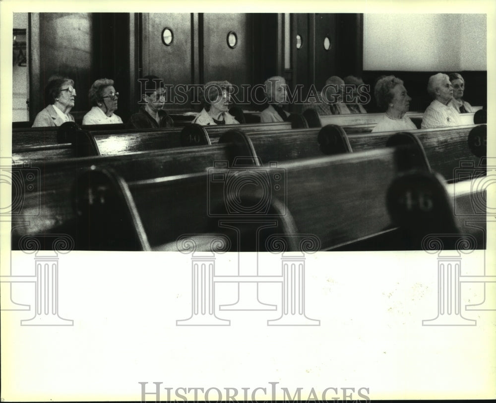 1991 Press Photo Congregation at Hope Baptist Church in Albany, New York - Historic Images