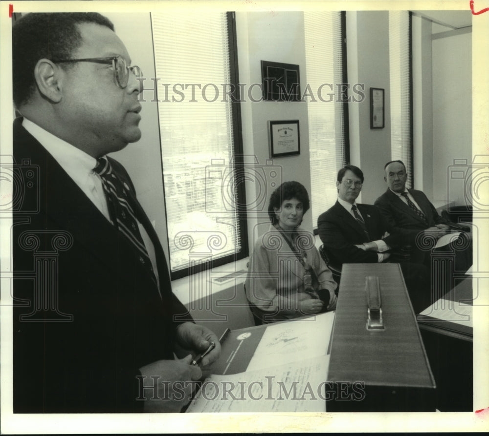 1993 Press Photo State University of New York, Albany president Patrick Swygert - Historic Images