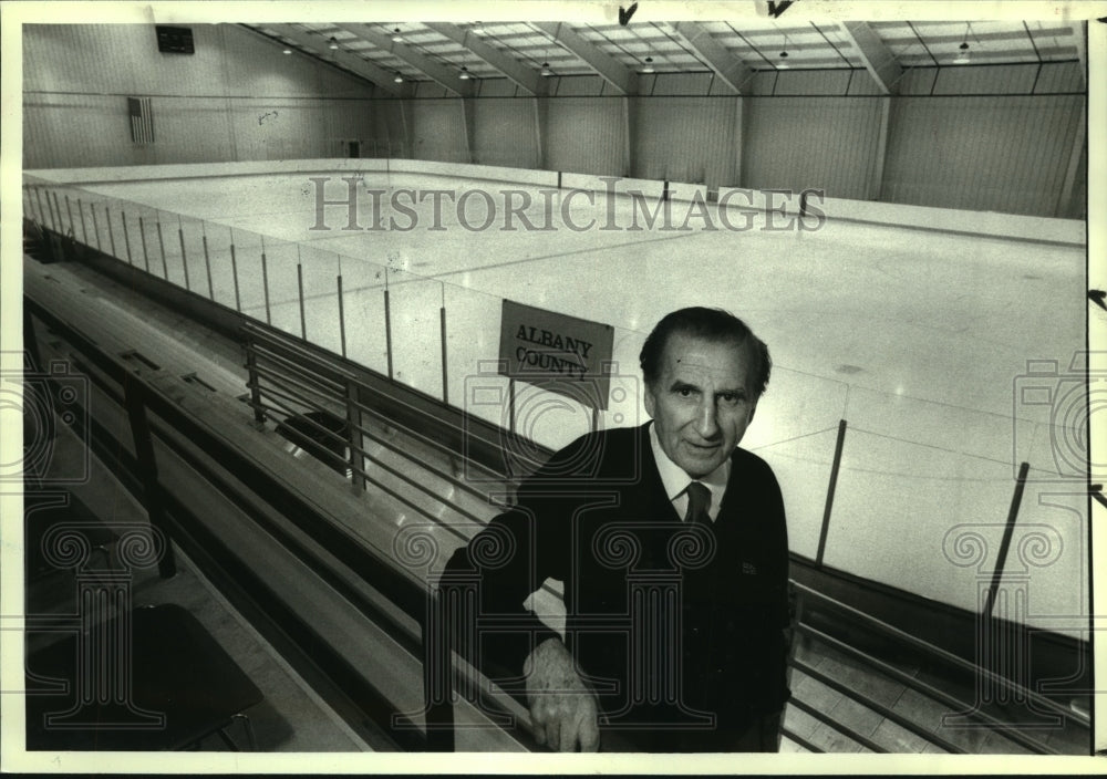 1991 Press Photo Albany County, NY Hockey Training Facility director Guiliano - Historic Images