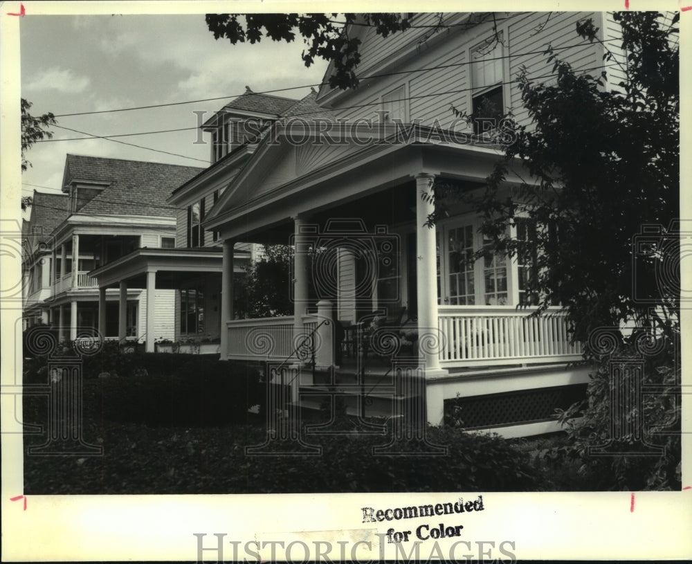 1992 Press Photo Home on Summit Avenue in Albany, New York - tua04031 - Historic Images