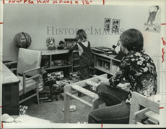 1981 Press Photo Children's playroom at Schenectady, NY YWCA Women's Shelter - Historic Images