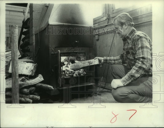 1982 Press Photo Niskayuna, New York Highway Supervisor in the town garage - Historic Images