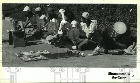 1992 Press Photo Buddhist nun Jun Yasuda & followers in Albany, New York - Historic Images