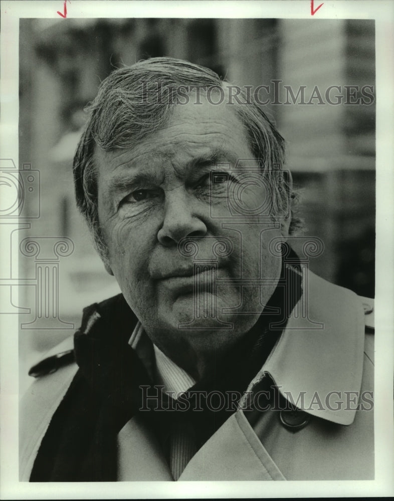 1984 Press Photo New York Times Associate Editor Tom Wicker, Newark, New Jersey - Historic Images