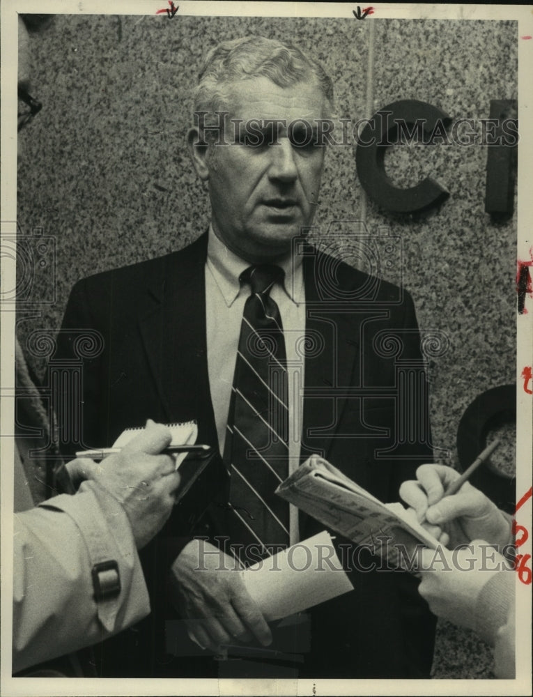 1985 Press Photo Albany County, New York District Attorney Sol Greenberg - Historic Images