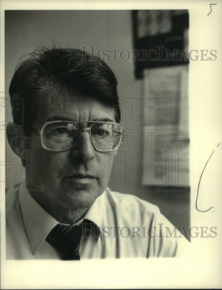 1985 Press Photo Herbert Widermier, Rensselaer Polytechnic Institute, New York - Historic Images