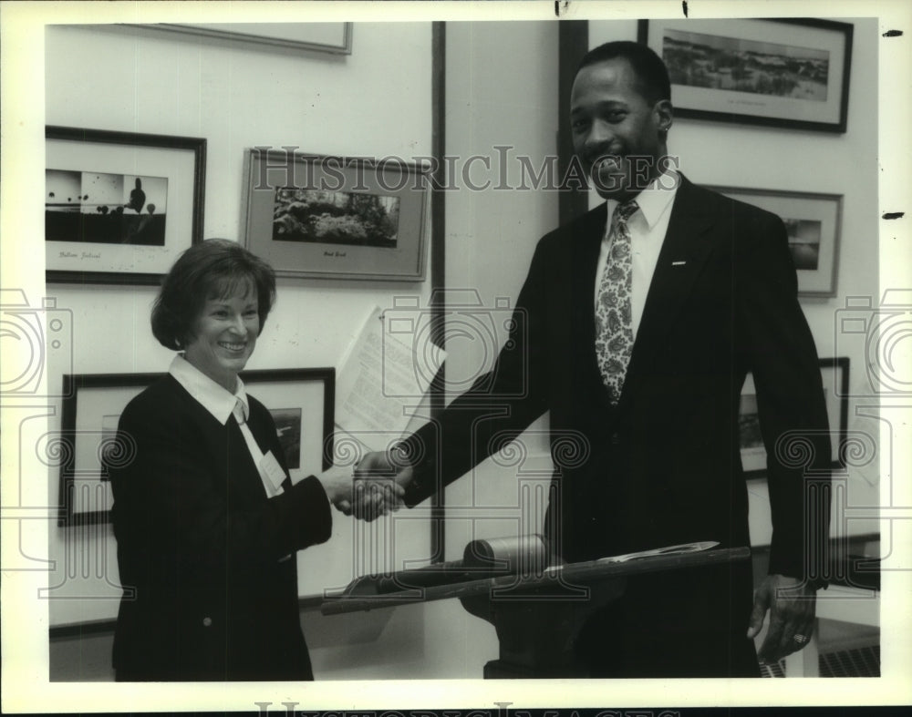 1993 Press Photo Kathryn Scott & Albany, New York Alderman Keith St. John - Historic Images