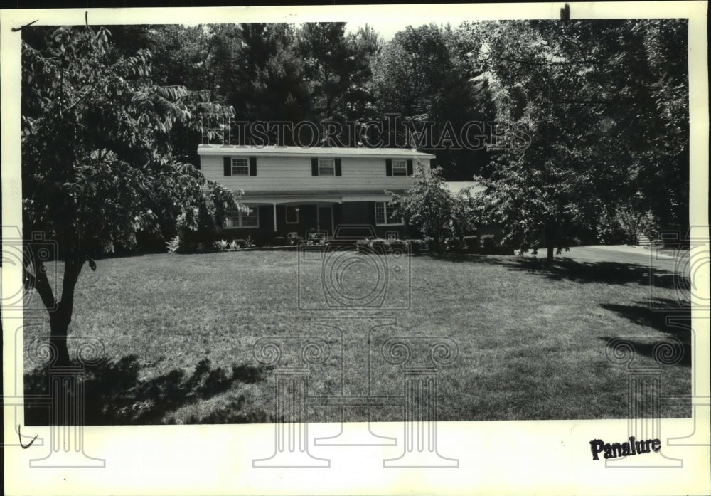 1992 House at 7 Whispering Hills Drive, Clifton Park - Historic Images