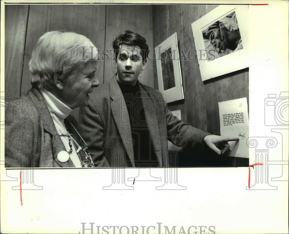 1991 Press Photo Paul Gallagher, Patricia Beetle State Museum Aids Awareness Day - Historic Images