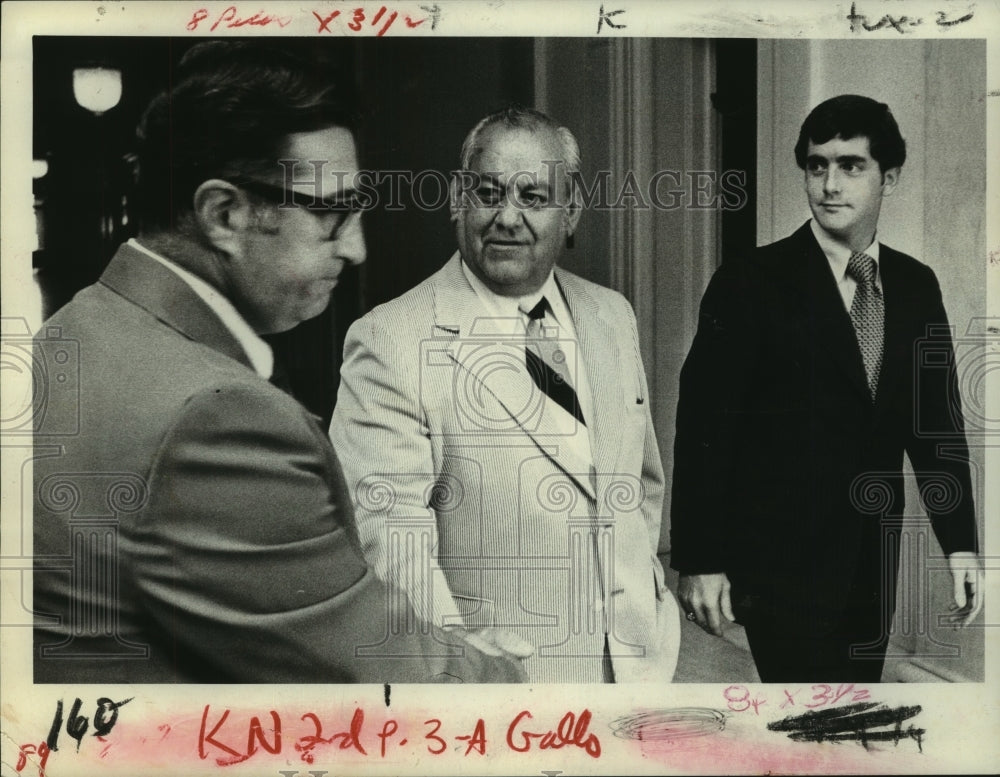 1978 Dom & Robert Gallo with attorney John Barez - Historic Images