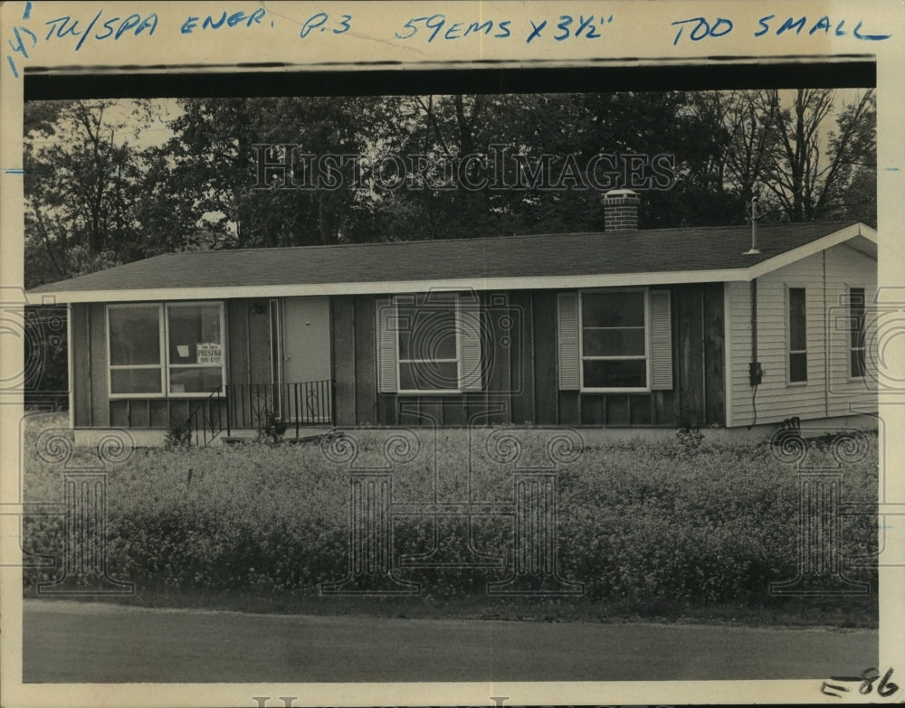 1972 Press Photo North Saratoga Modular home does not meet unions requirements-Historic Images