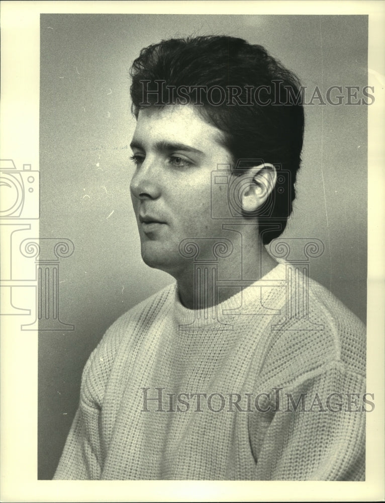 Press Photo Mike Venditti - Historic Images