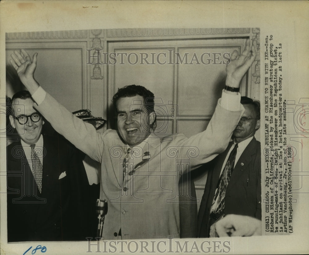 1952 Smiling Senator Richard Nixon &amp; others, Hotel in Chicago - Historic Images