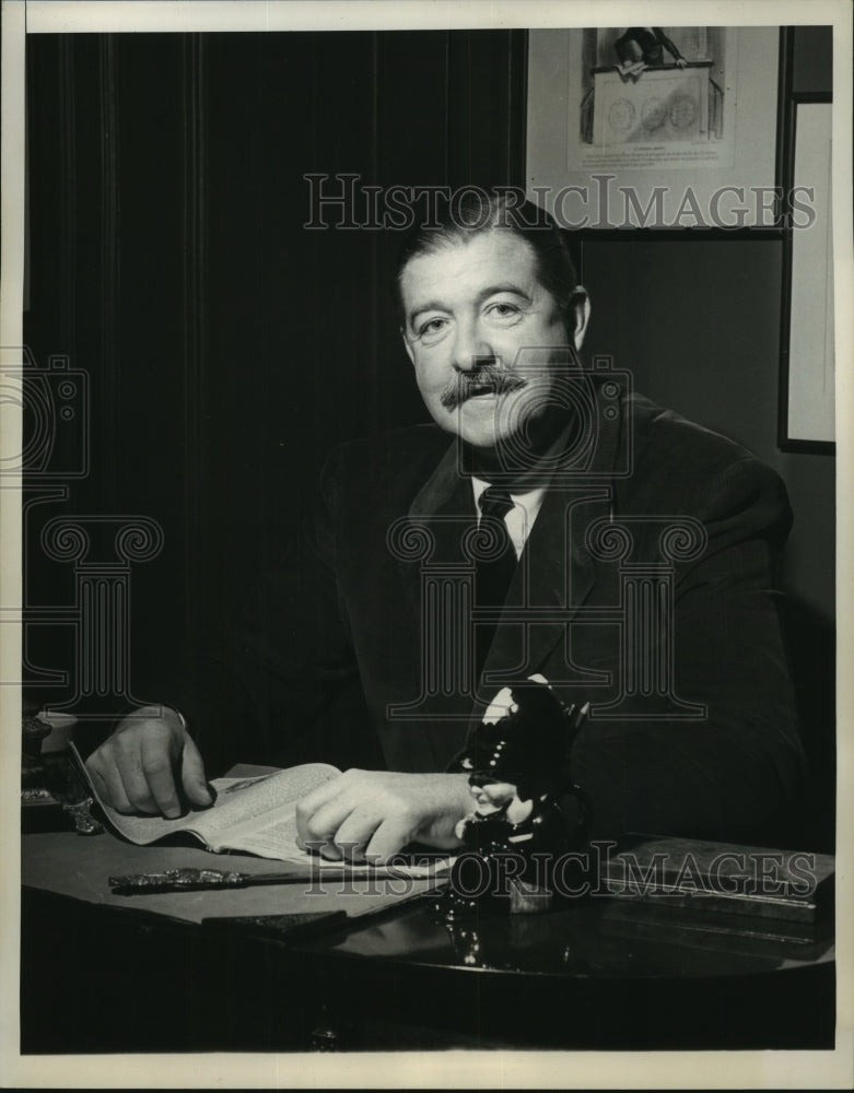 1951 Federal Judge Thomas F. Murphy in his New York City home office - Historic Images