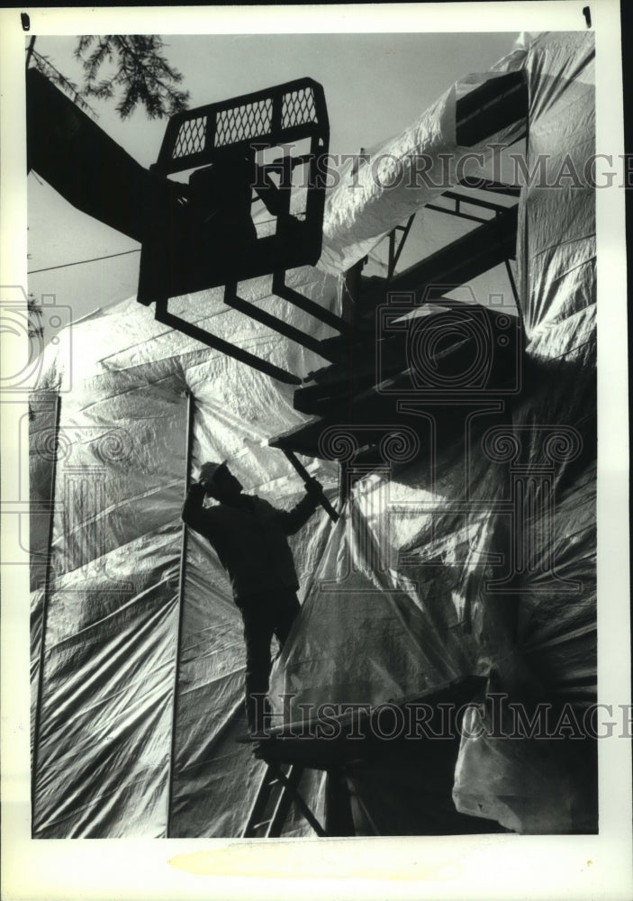 1992 Construction crew working on Niskayuna, New York fire house - Historic Images