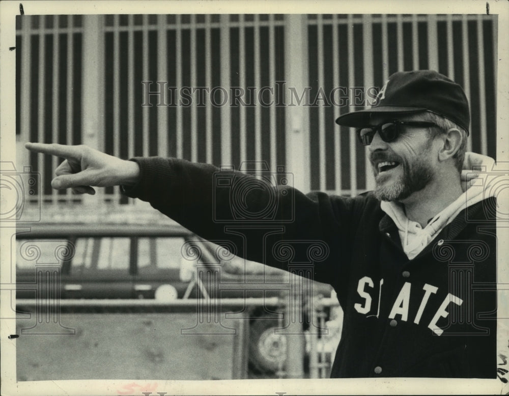 Press Photo SUNY Track Team Coach Bob Munsey - tua07956- Historic Images