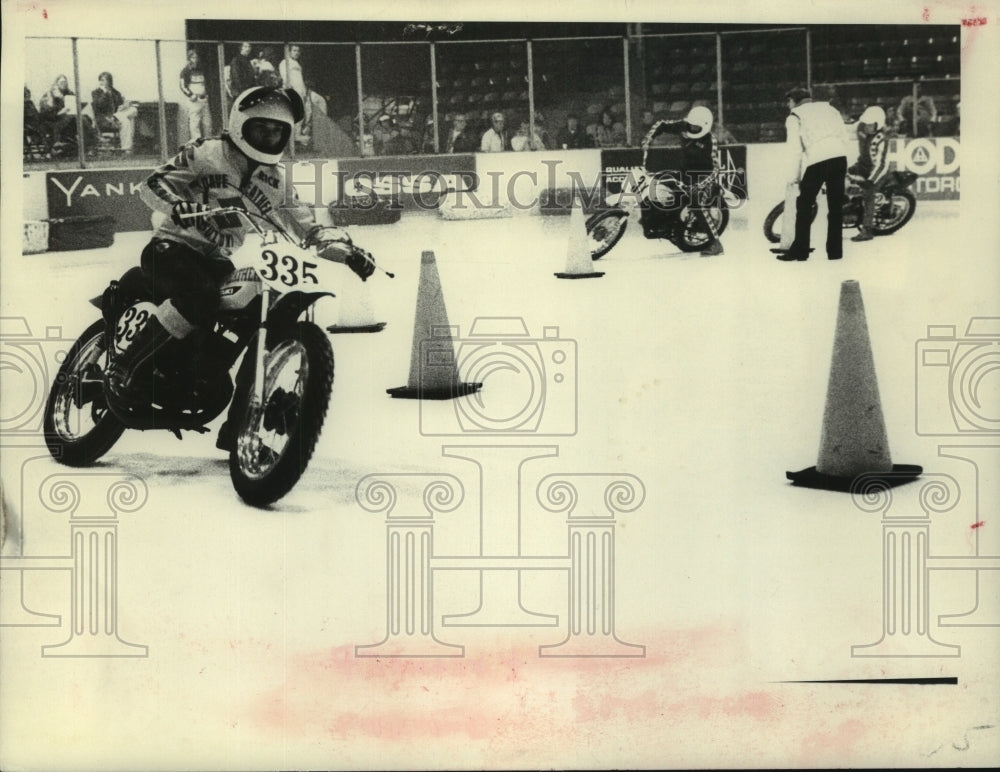 1975 Motorcycles, RPI Indon Races - Historic Images