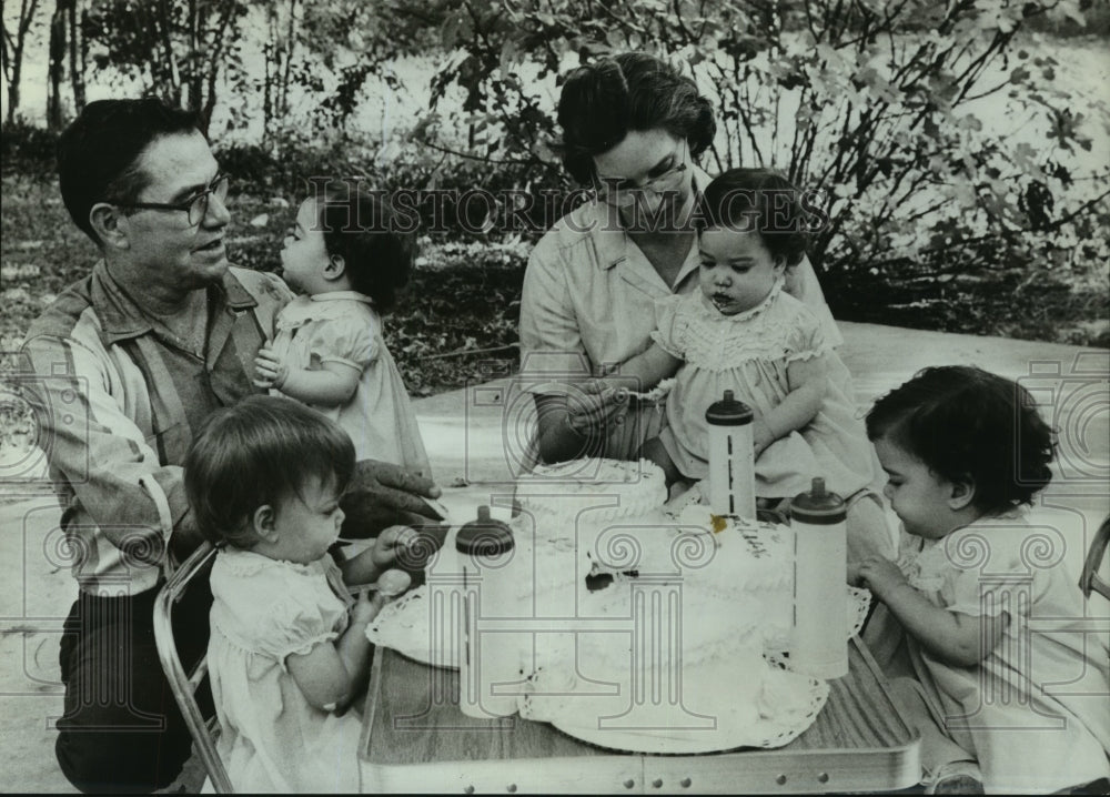 Press Photo The Harkins family at their Jackson, Mississippi home - tua09617 - Historic Images