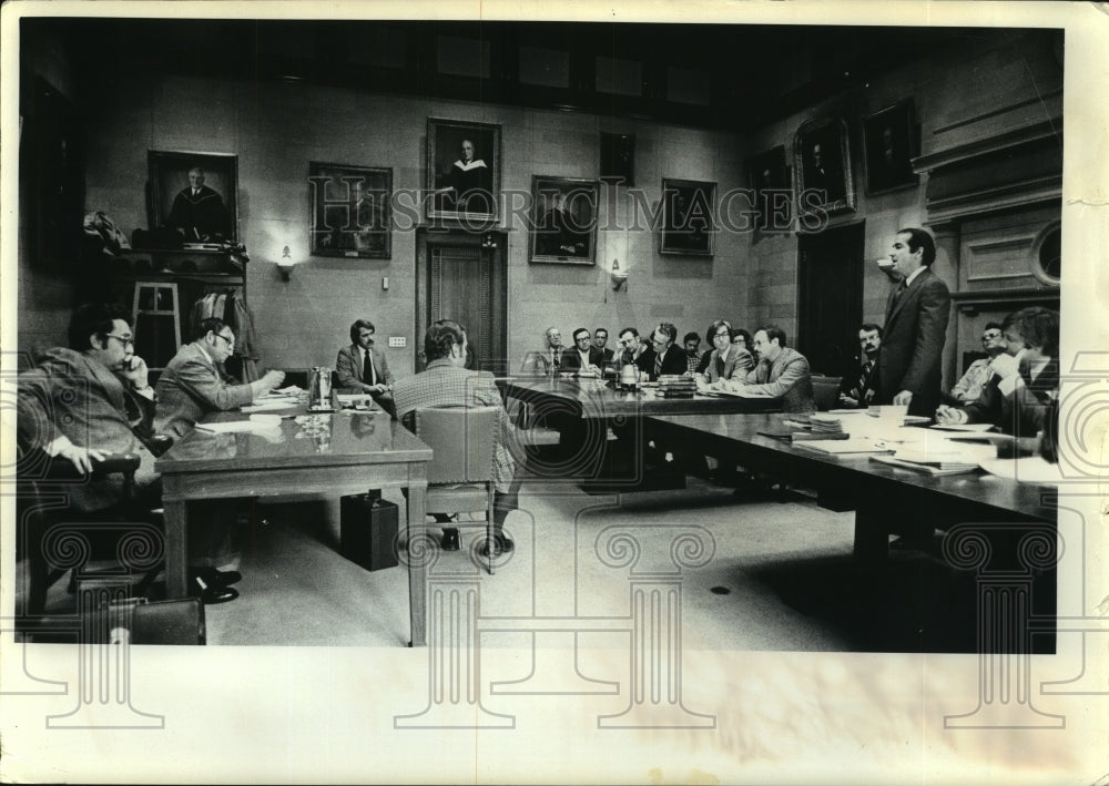 1975 Press Photo Civil Service Employees Association officials, Albany, New York-Historic Images