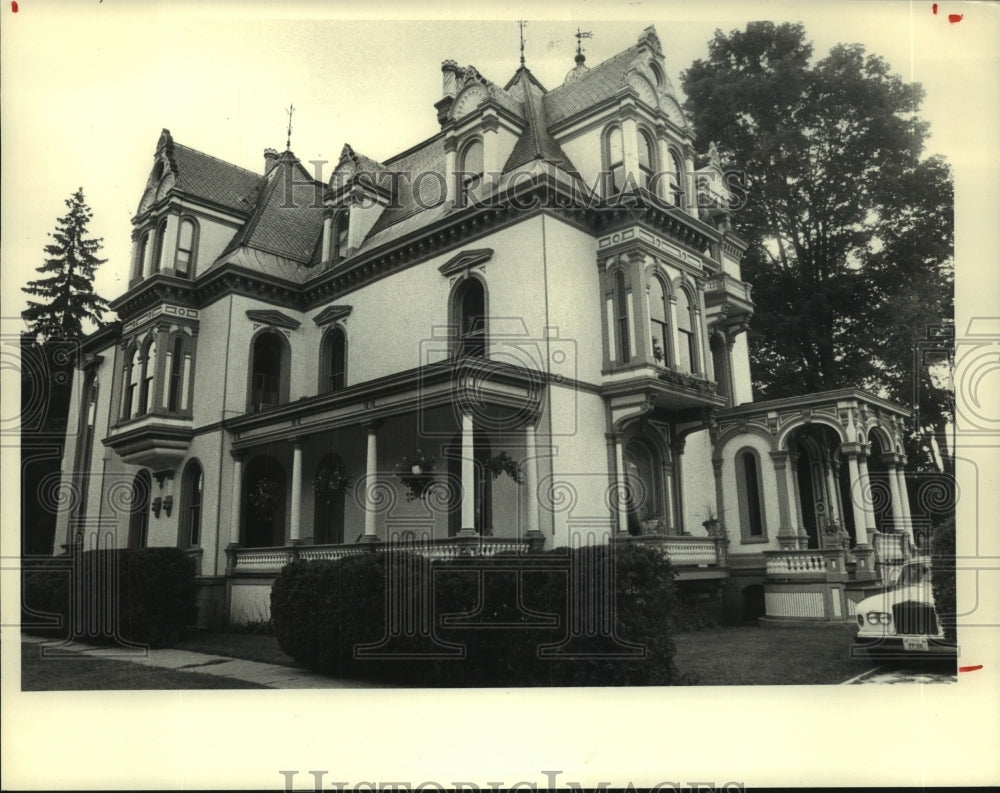 1986 Batchelor House, Circular and Union Streets, Saratoga, New York - Historic Images