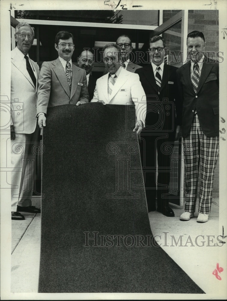 1975 Press Photo National Commercial Bank officials open Schenectady, NY branch-Historic Images