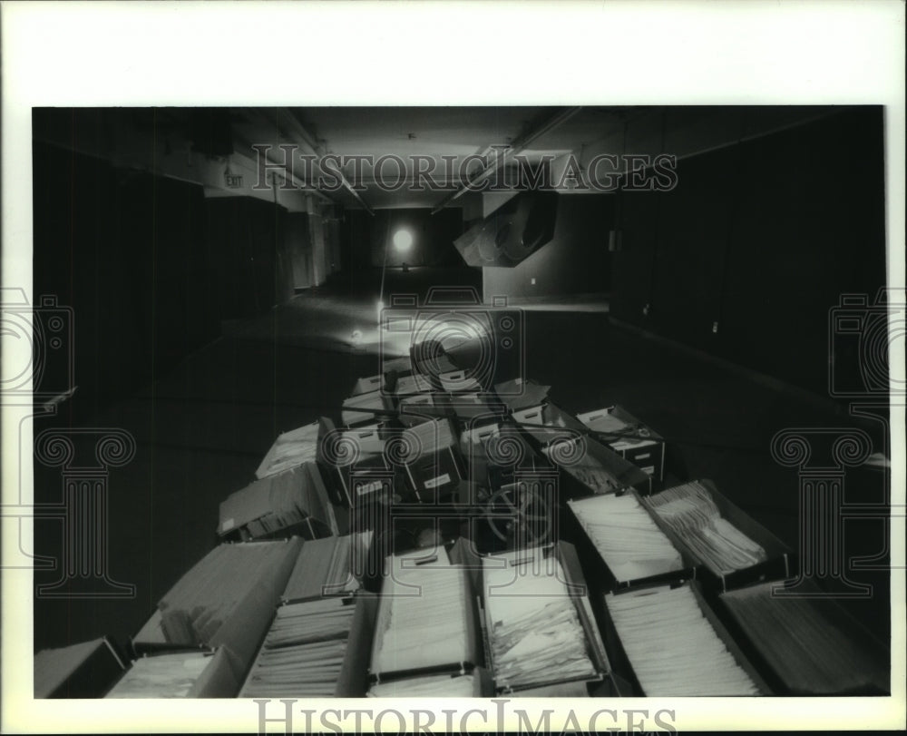 1994 Art installation in empty Troy, New York storefront window - Historic Images