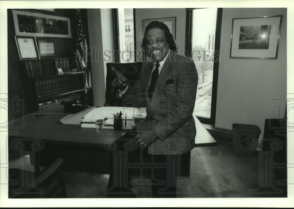 1993 Albany, New York Alderman Nebraska Brace - Historic Images