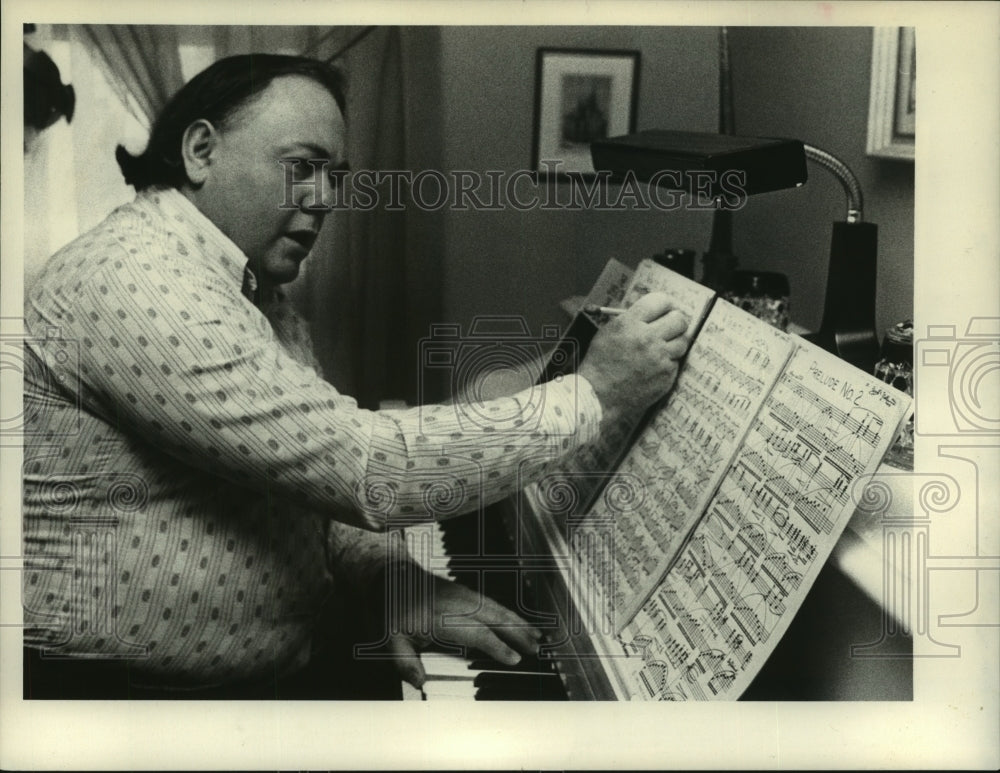 1981 Press Photo Ronnie Nelson writes music - tua11008- Historic Images
