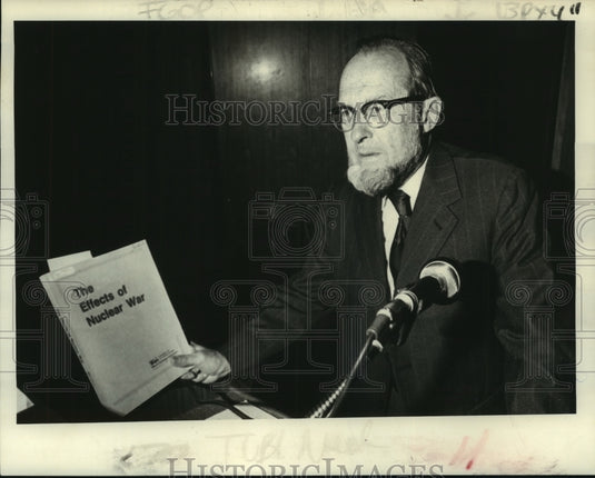 1982 Press Photo Dr. James V. Neel at New York State Museum in Albany - Historic Images