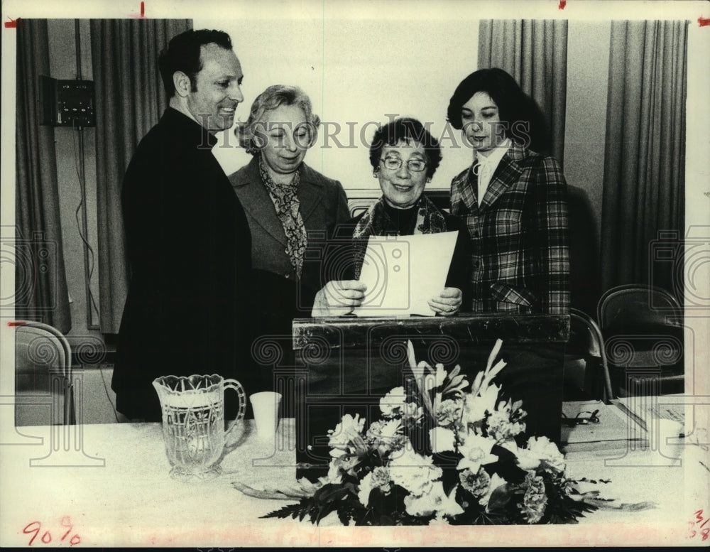 1979 Interfaith Day&#39;s Reverend, Chairman &amp; Doctors, Gather &amp; Read - Historic Images