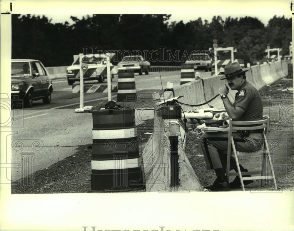 1987 Richard Wagner works radar during Northway construction Colonie - Historic Images