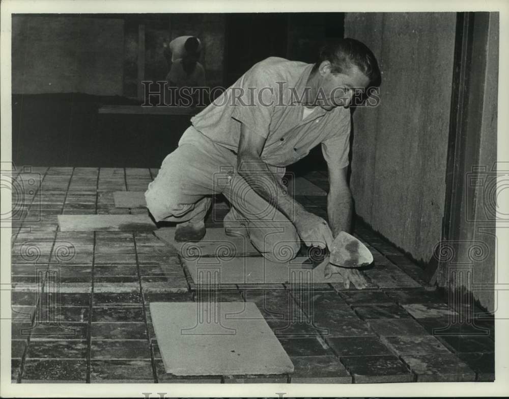 1972 Press Photo Tile floor being laid in new Schenectady, NY police station-Historic Images