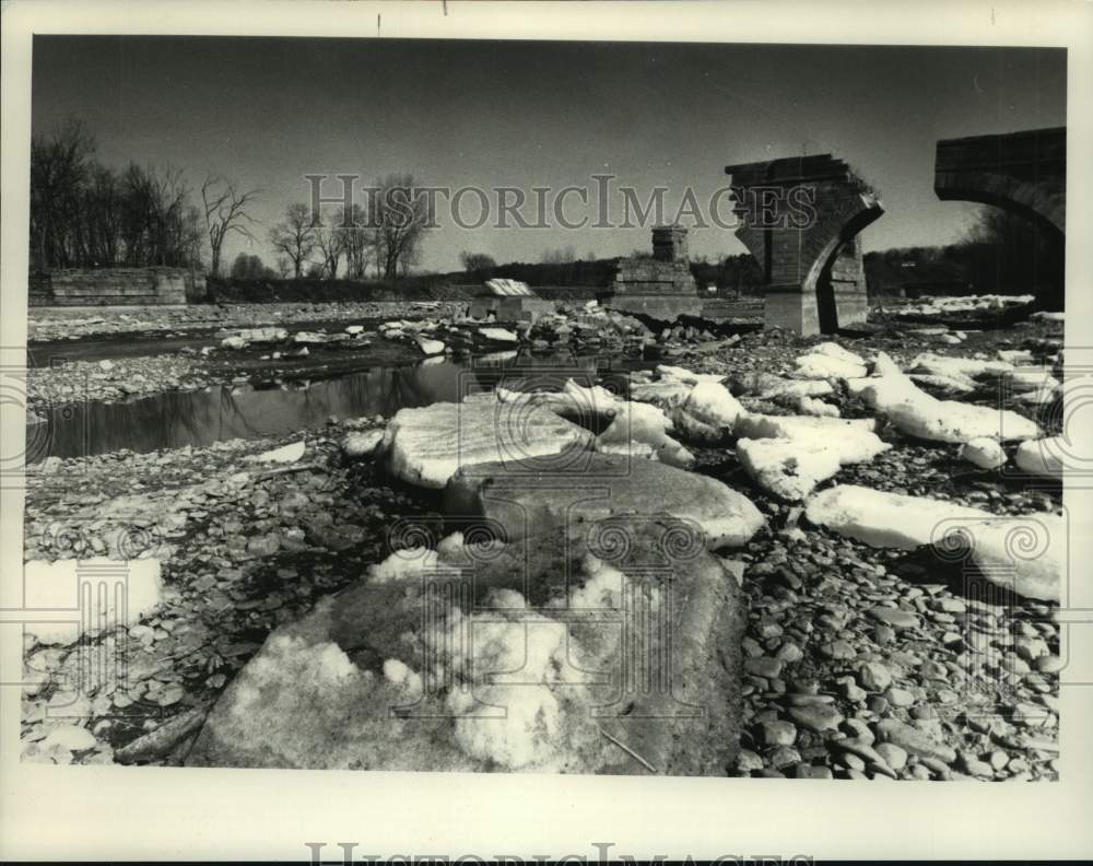 1989 Schoharie Creek, New York. Schoharie Crossing Rt 5-s Ft. Hunter - Historic Images