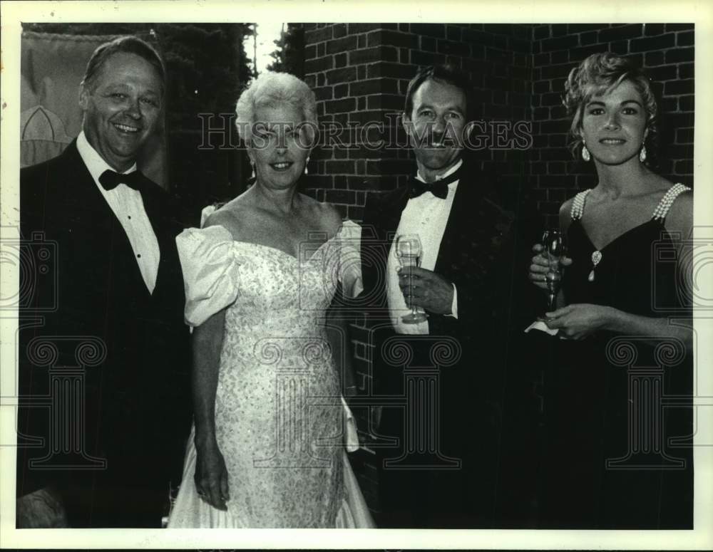 1992 Hall of Springs, Saratoga State Park, New York ball celebration - Historic Images