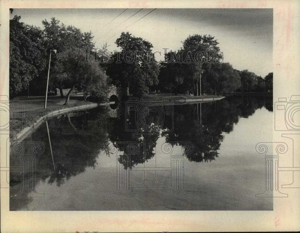 1973 Press Photo View of lake in Central Park, Schenectady, New York - tua12474-Historic Images