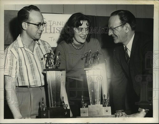1964 Press Photo Standard Furniture Trophy winners - tua12724- Historic Images