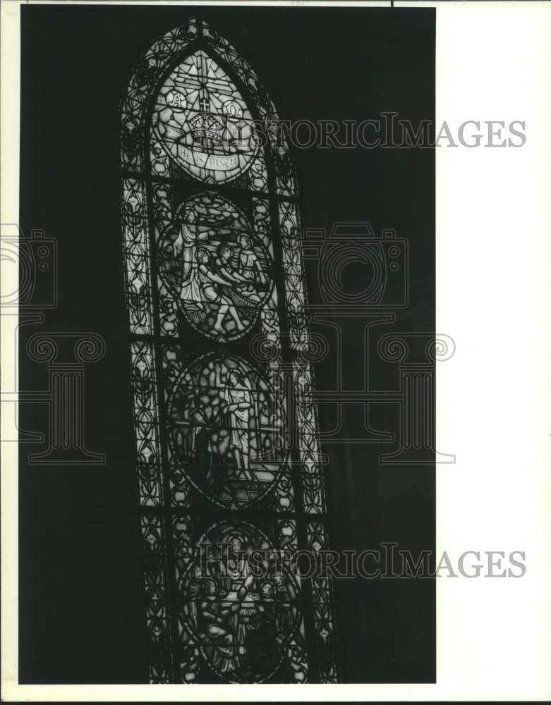 1989 New window at Westminster Presbyterian Church - Historic Images