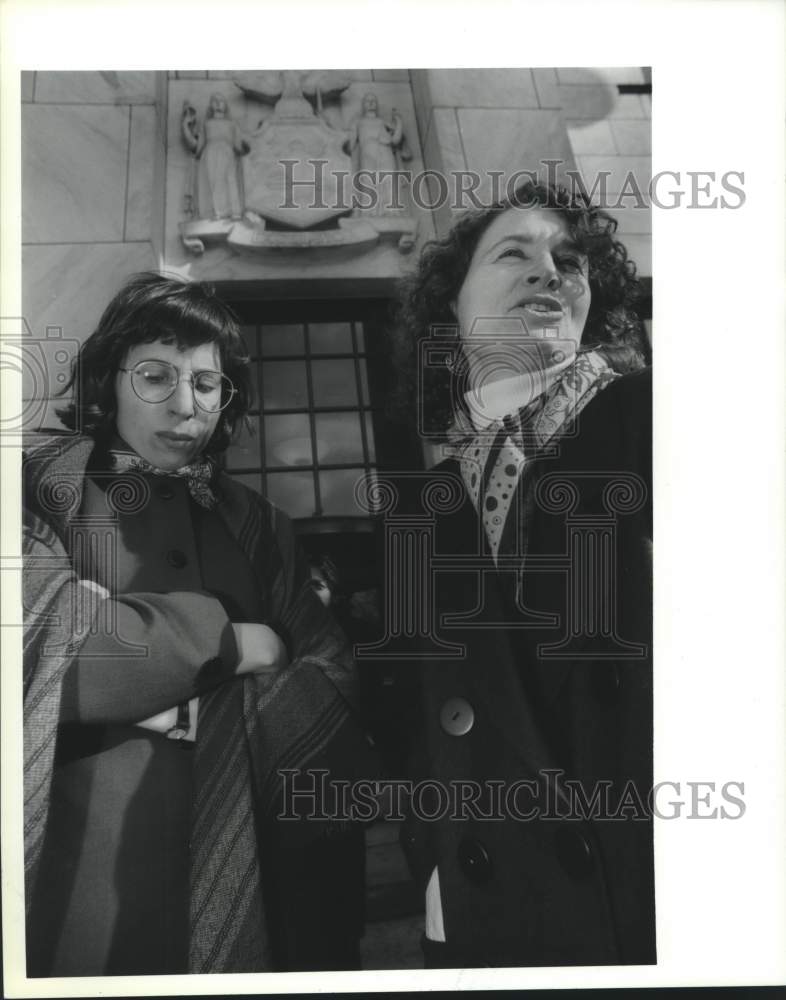 1994 Women&#39;s rights attorneys at New York court of appeals, Albany - Historic Images