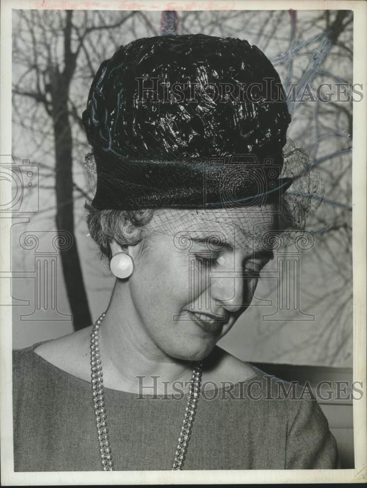1963 Mrs. Edward Nord - Historic Images
