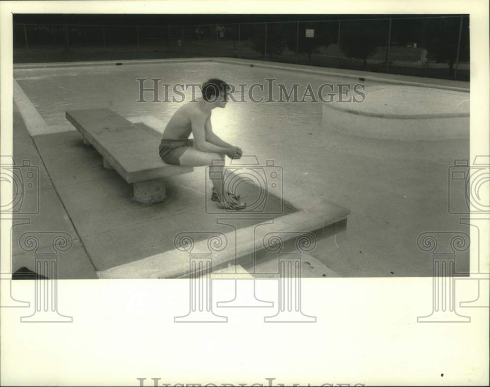 1983 Albany, New York lifeguard at Westland Park swimming pool - Historic Images