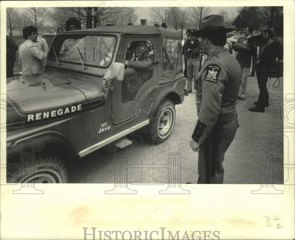 1979 Press Photo New York Assemblyman Clark Wemple leaving Coxsackie - tua13546 - Historic Images