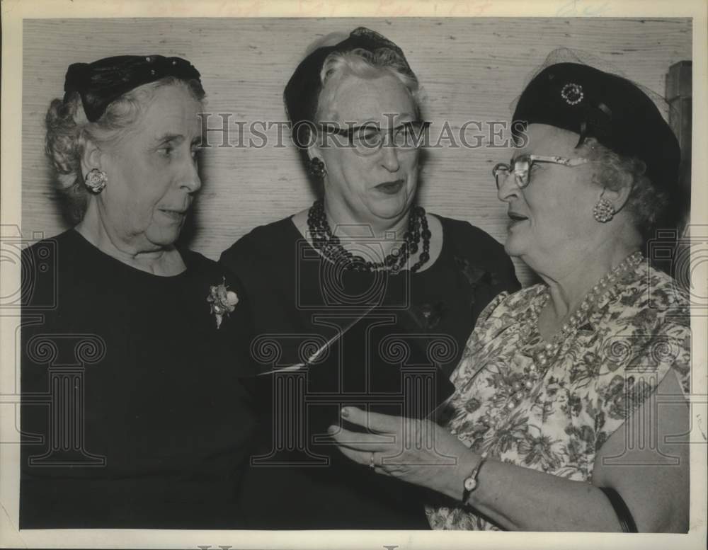 1983 World War I Widows meet in Albany, New York - Historic Images