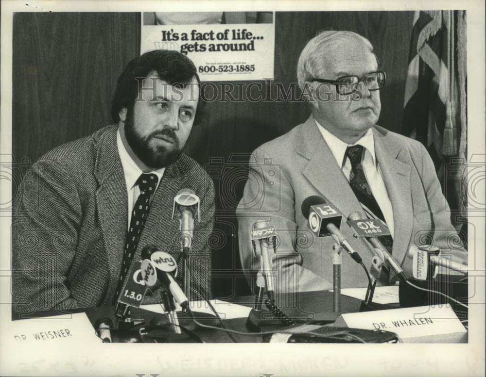 1978 Press Photo Drs. Paul Weisner & Robert Whalen at New York press conference - Historic Images