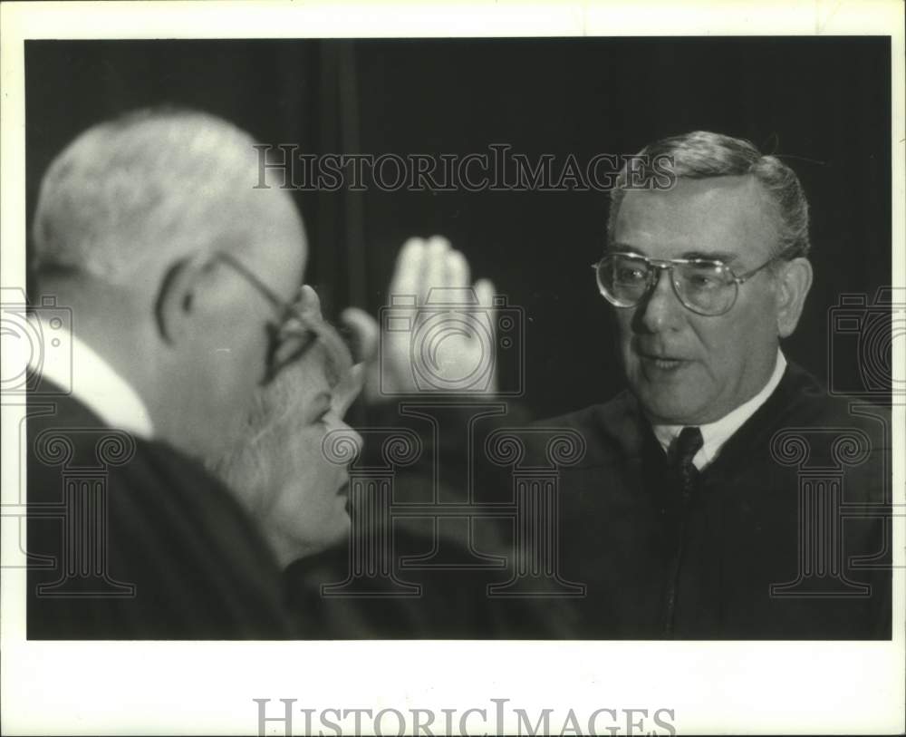 1992 Justice Leonard Weiss sworn in to Appellate Court in New York - Historic Images