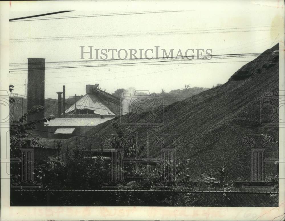1978 Press Photo Norlite Corporation facility in Cohoes, New York - tua14046 - Historic Images