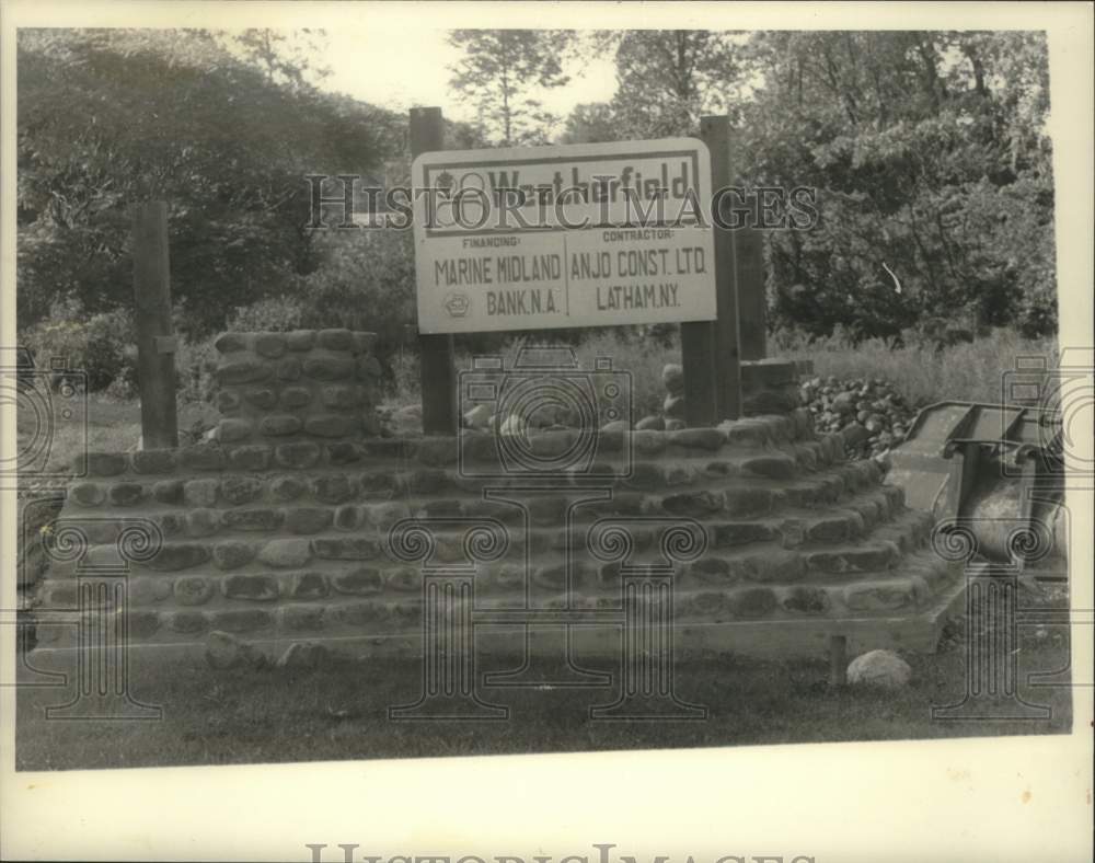 1984 Press Photo Weatherfield development sign on Route 155, Guilderland, NY - Historic Images